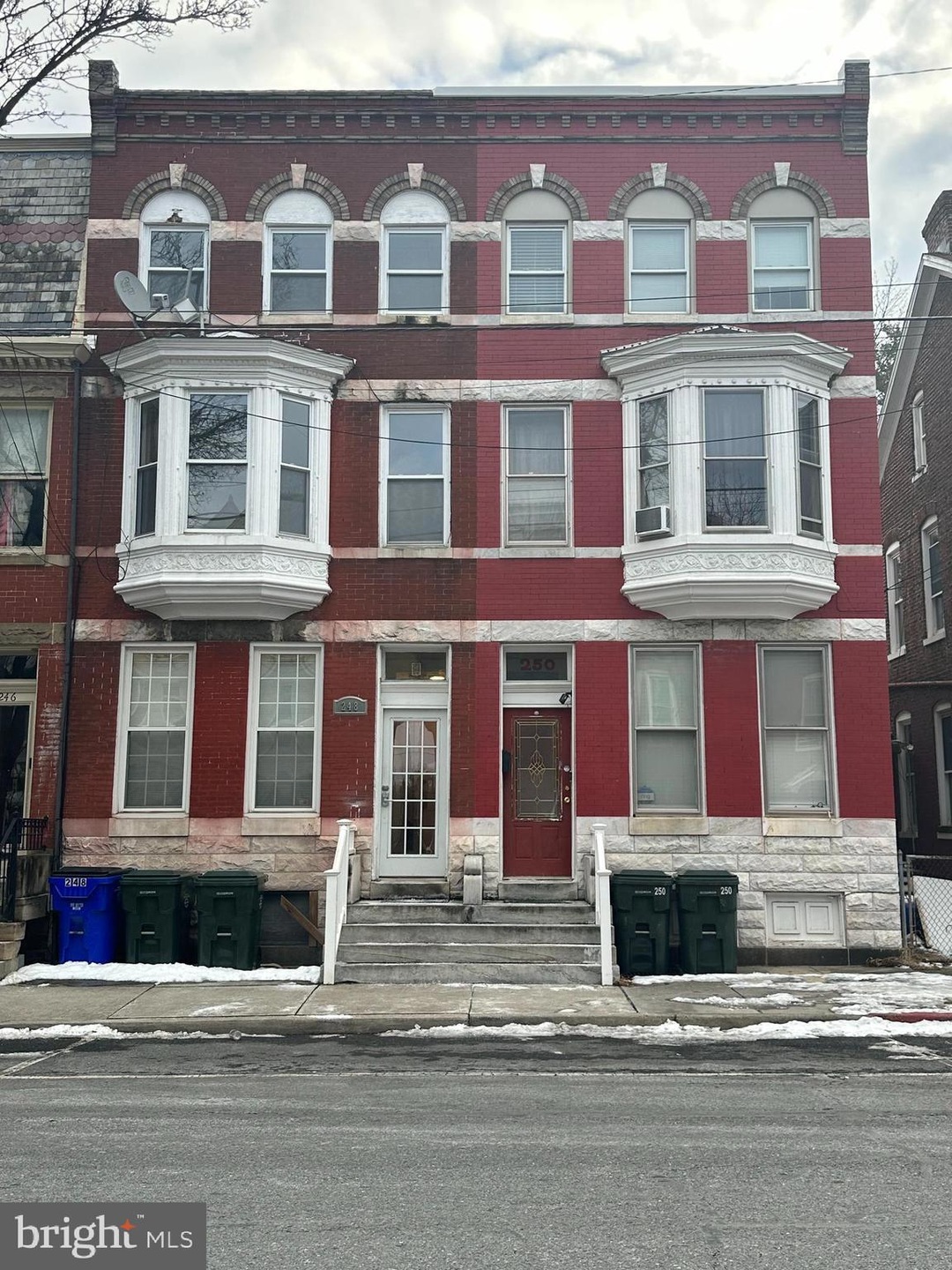 248 S Potomac St unit . 1, Hagerstown, MD 21740 - photo 1