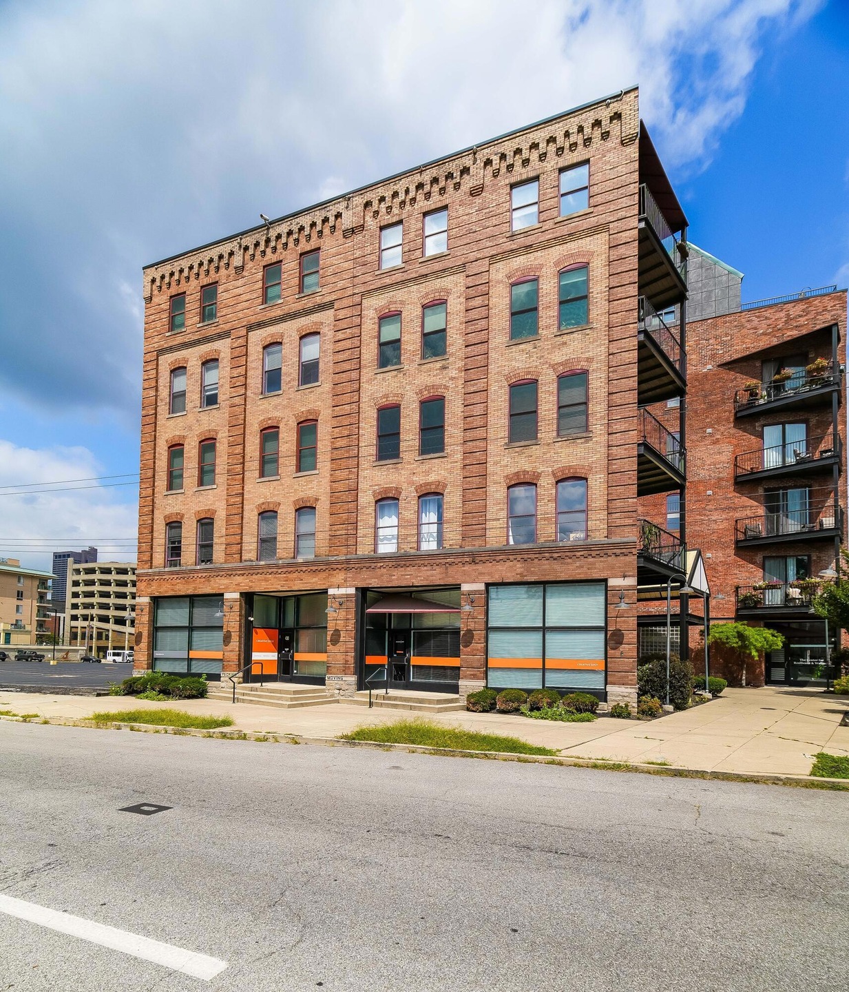 432 E Rich St-1