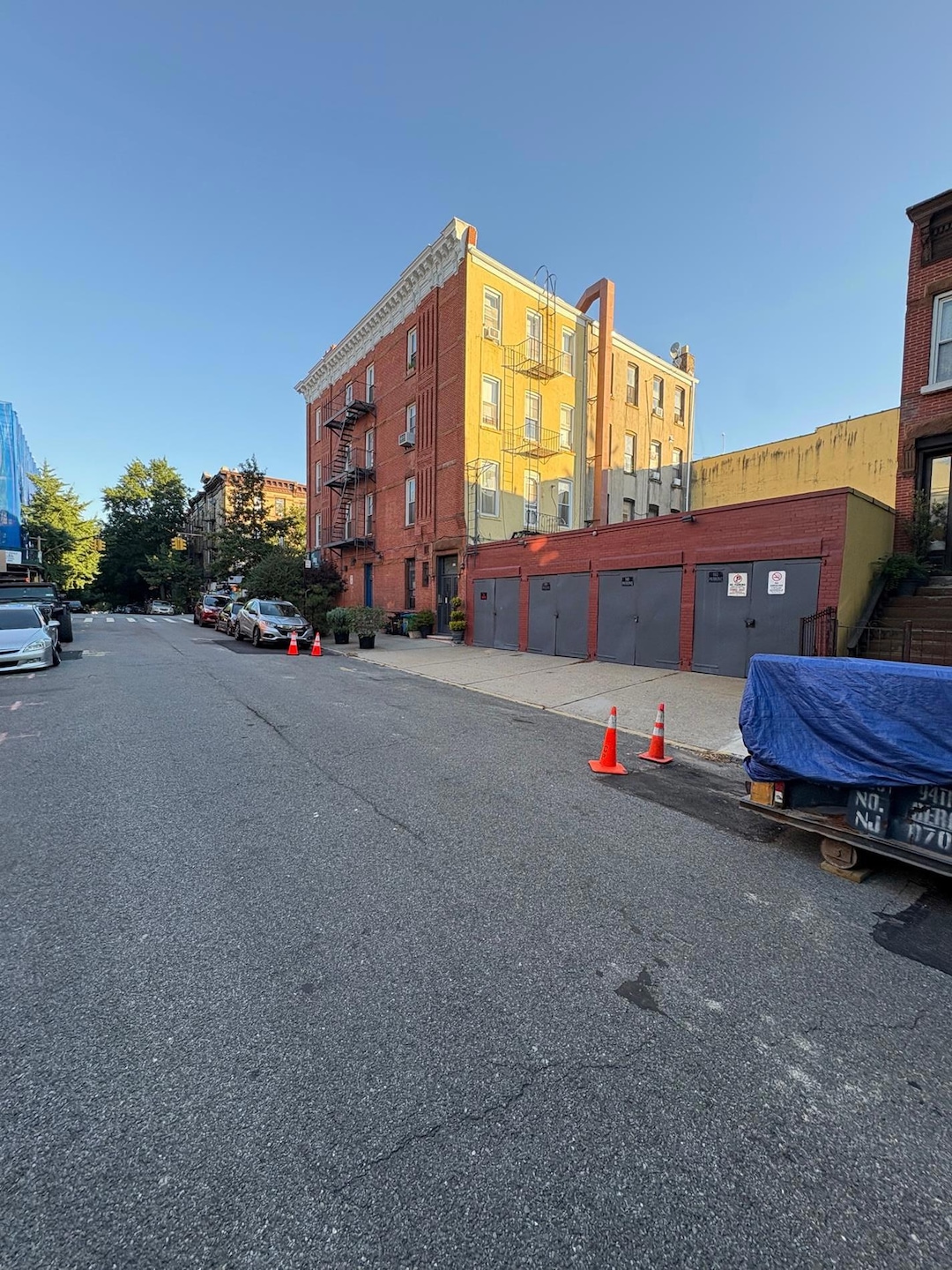 Pending $975,000 • Co-Listing Agent