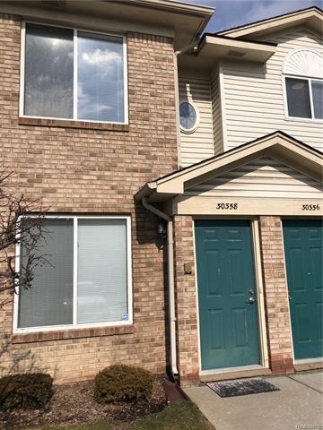 30364 Wedgewood Cir unit 3, Roseville, MI 48066 - photo 1