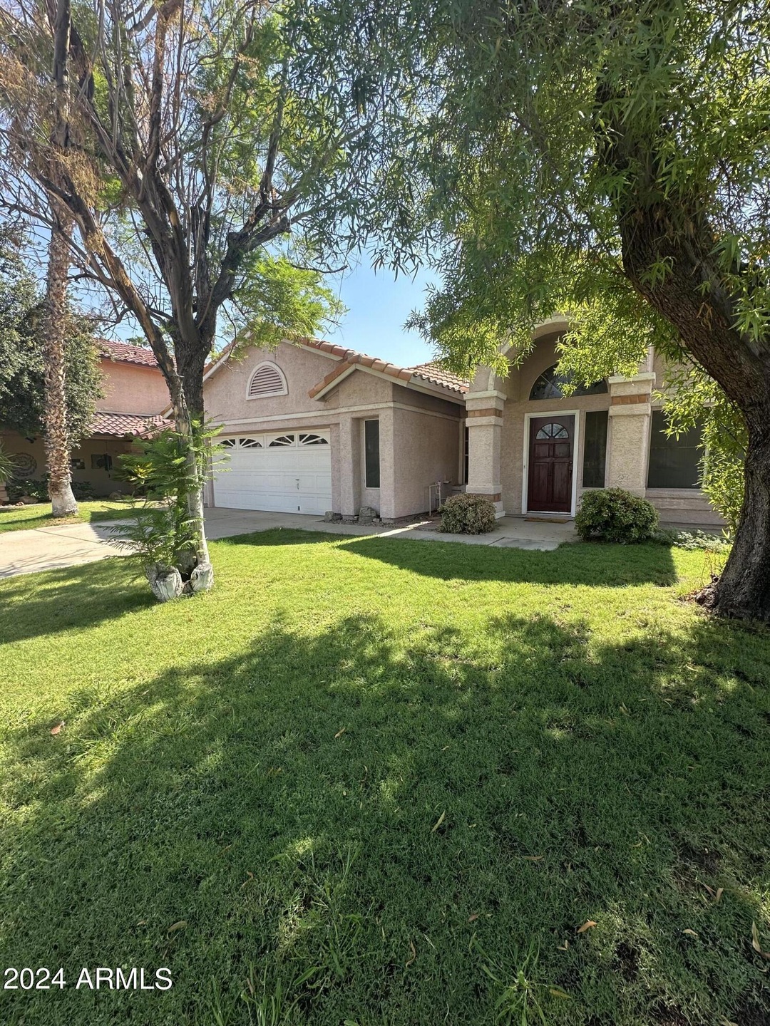 1013 N Plymouth Ct, Gilbert, AZ 85234 - photo 1