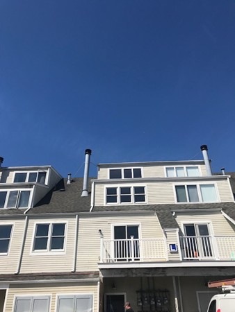 84 Wharf St unit 4, Salem, MA 01970 - photo 1