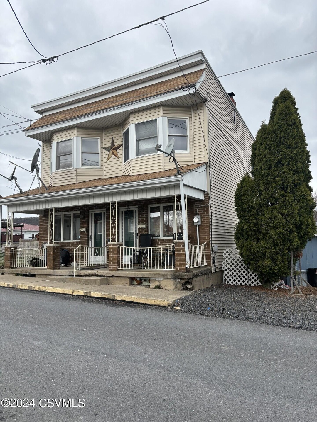 1149 W Willow St, Fairview-Ferndale, PA 17866 - photo 1