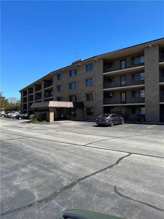 650 E Greenwich Ave unit 3-202, West Warwick, RI 02893 - photo 1