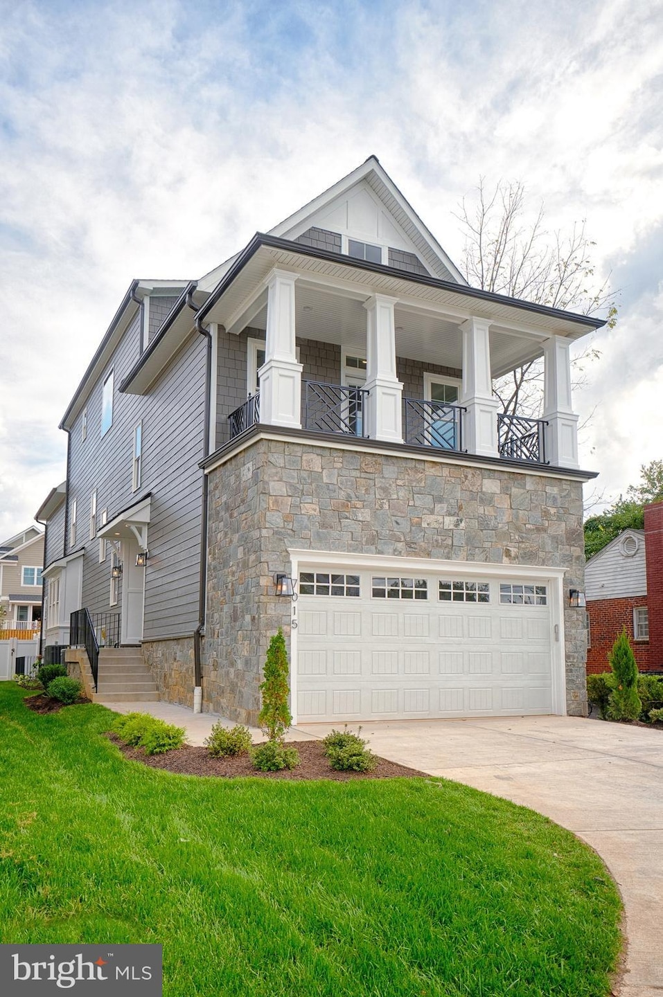 7015 Haycock Rd, Falls Church, VA 22043 - photo 1