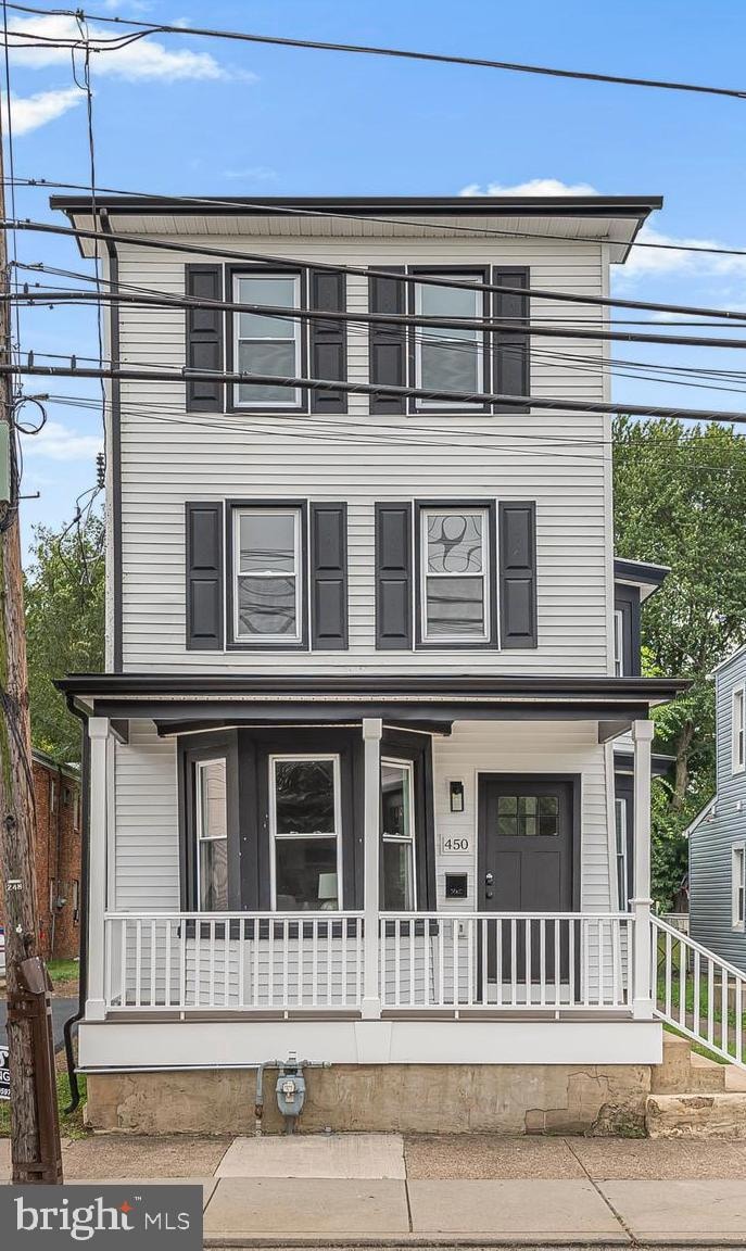 Sold $415,000 • Co-Listing Agent