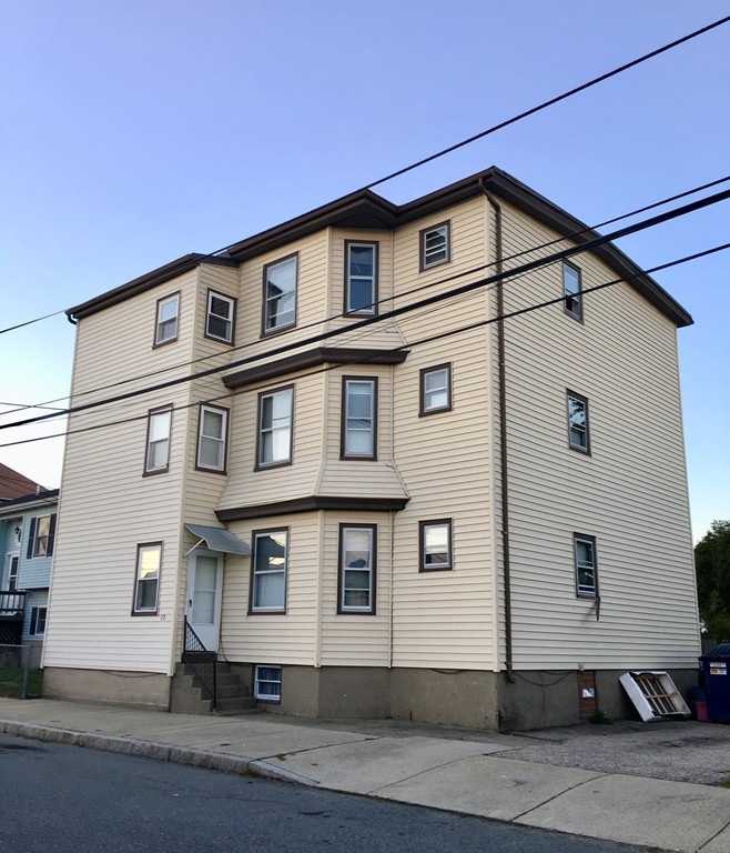 28 Russell St unit 3, Fall River, MA 02721 - photo 1