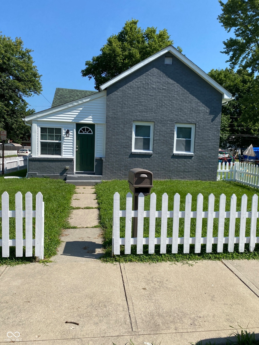 434 W 4th St, Anderson, IN 46016 - photo 1