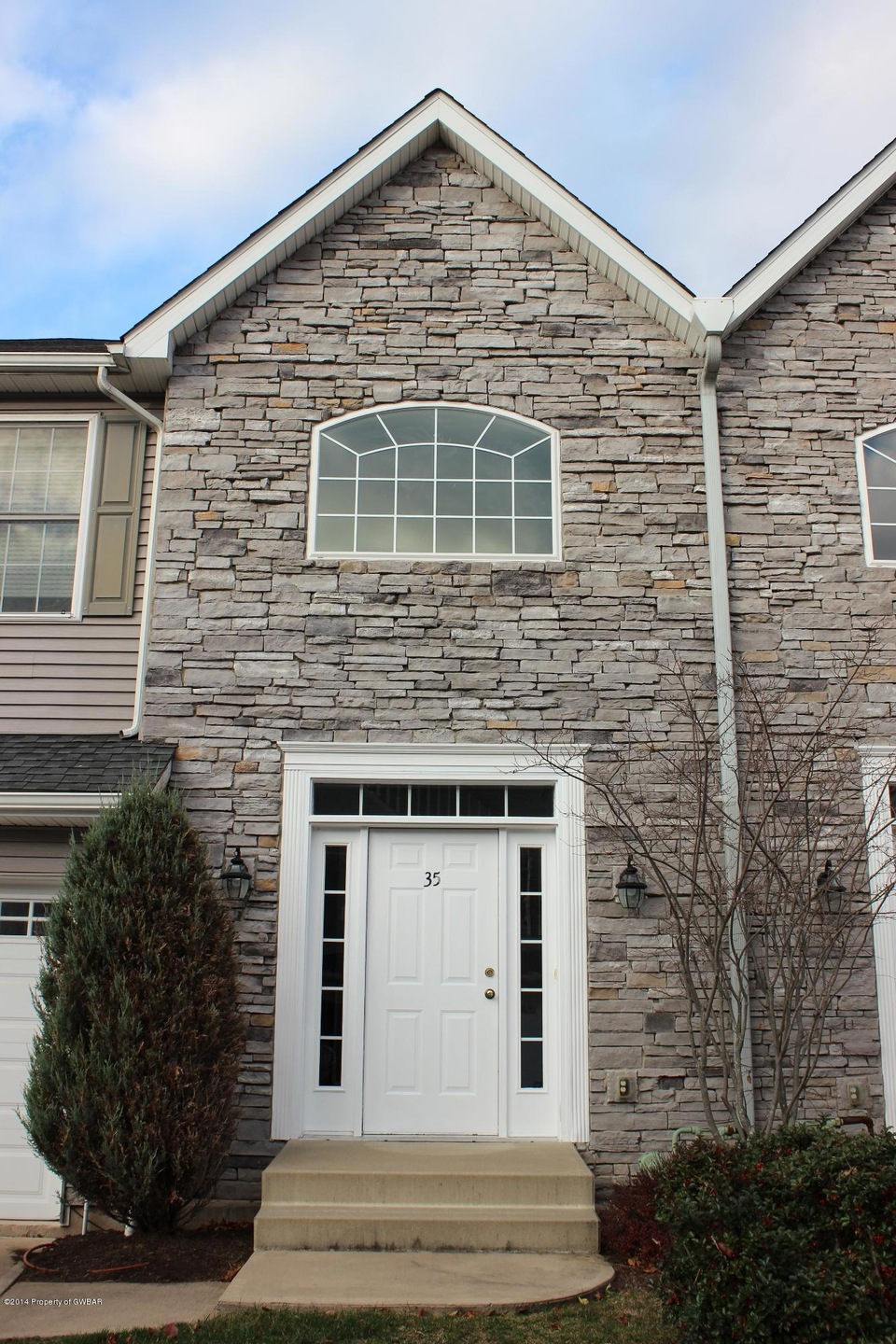 35 Marina Dr, Harveys Lake, PA 18618 - photo 1