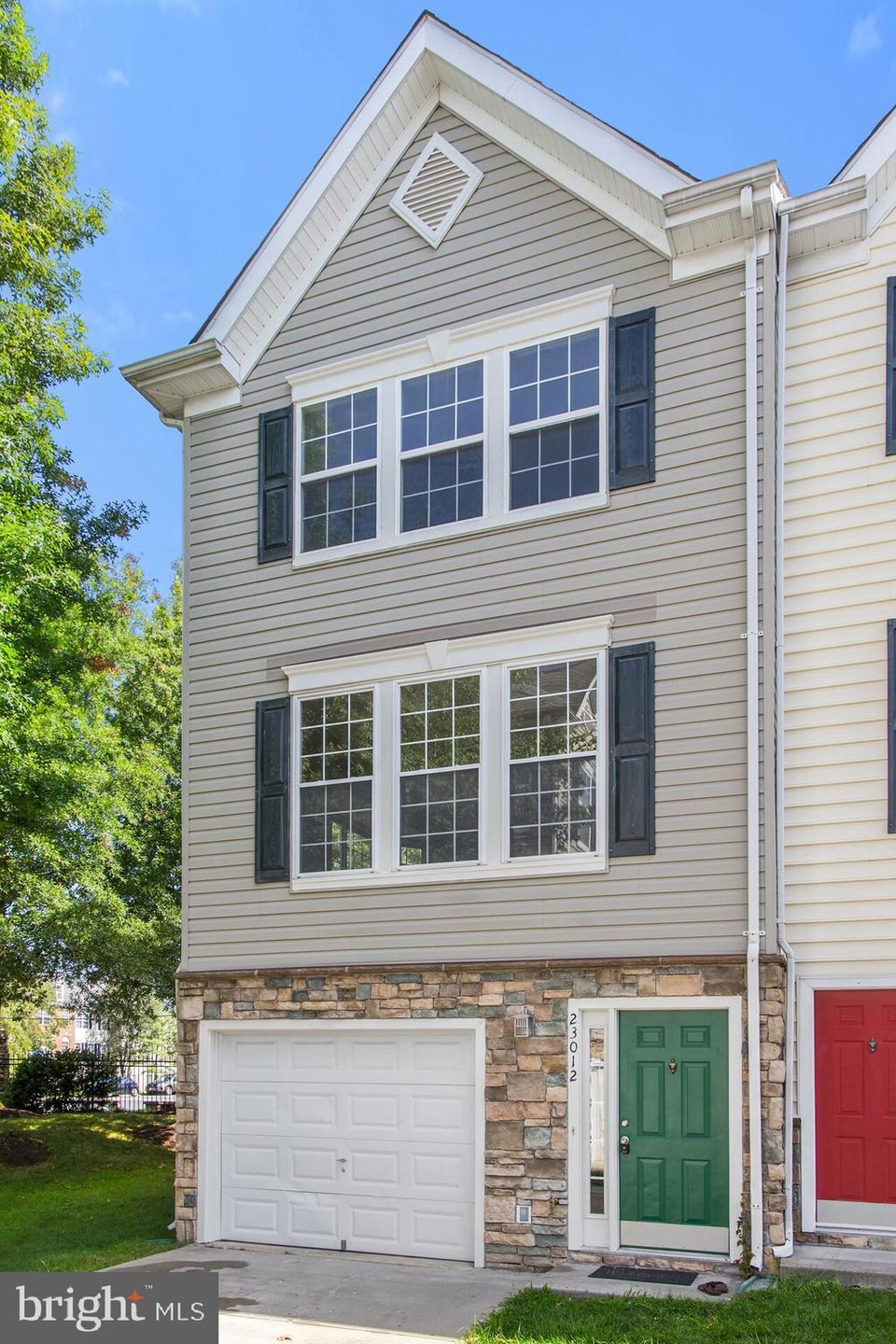 23012 Fontwell Square, Sterling, VA 20166 - photo 1