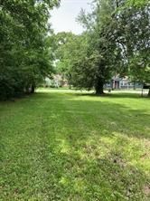 512 Kane St, Tomball, TX 77375 - photo 1