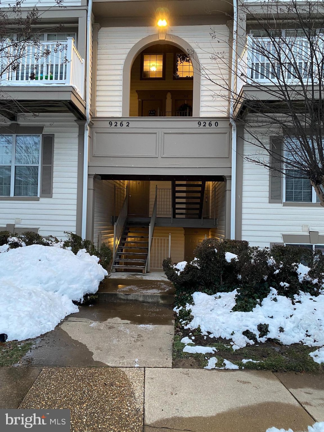 9260 Cardinal Forest Ln unit 201, Lorton, VA 22079 - photo 1