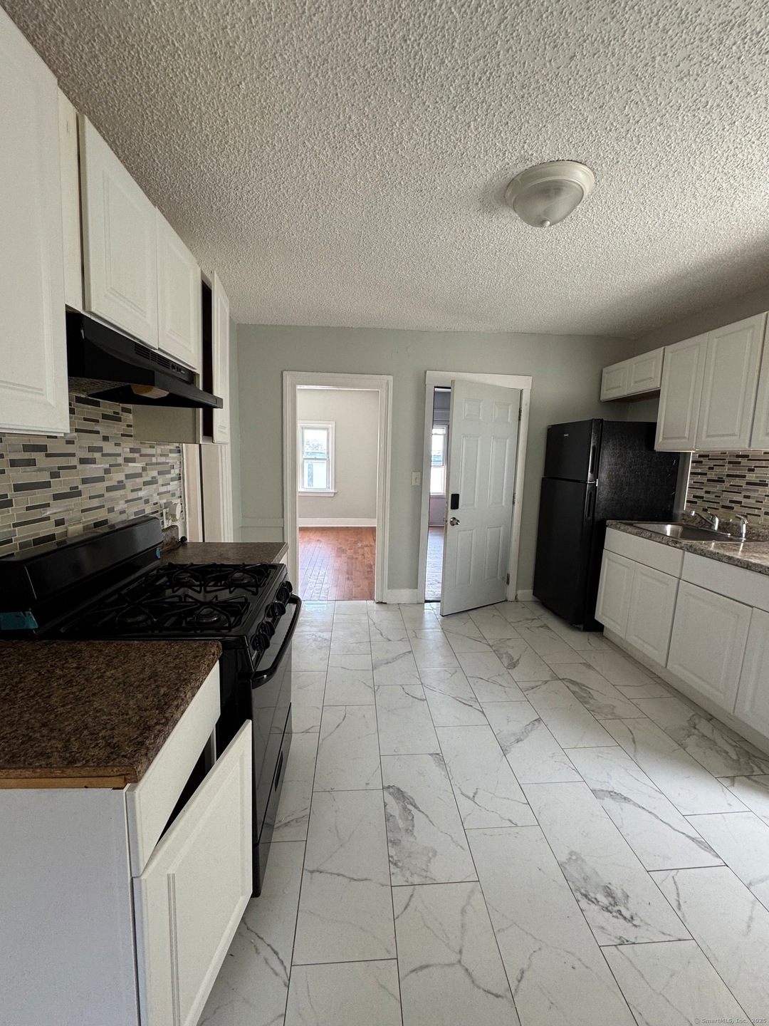 153 Chapel St unit 2, New Haven, CT 06513 - photo 1