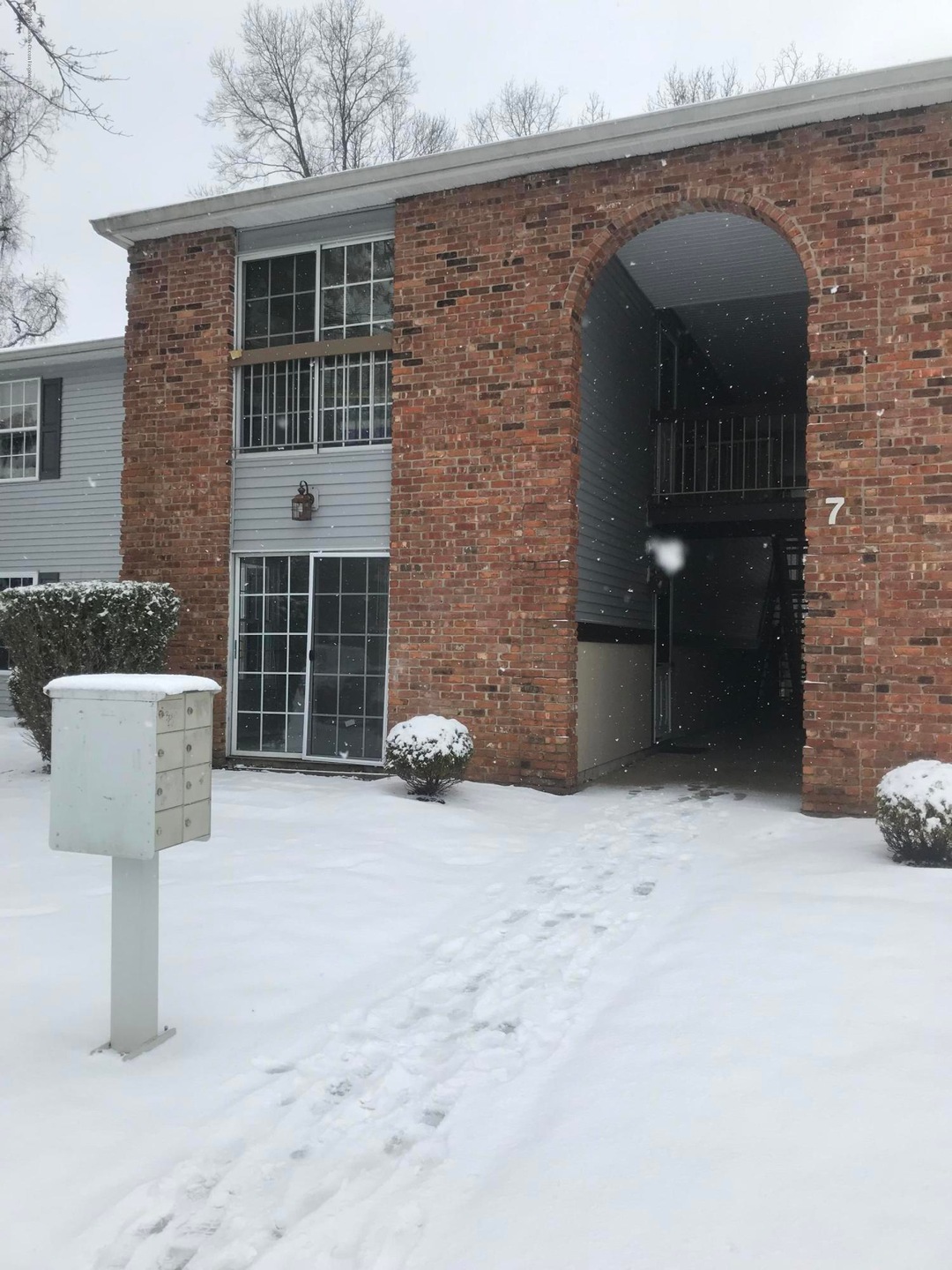 7-1 Seattle Ct, Freehold, NJ 07728 - photo 1