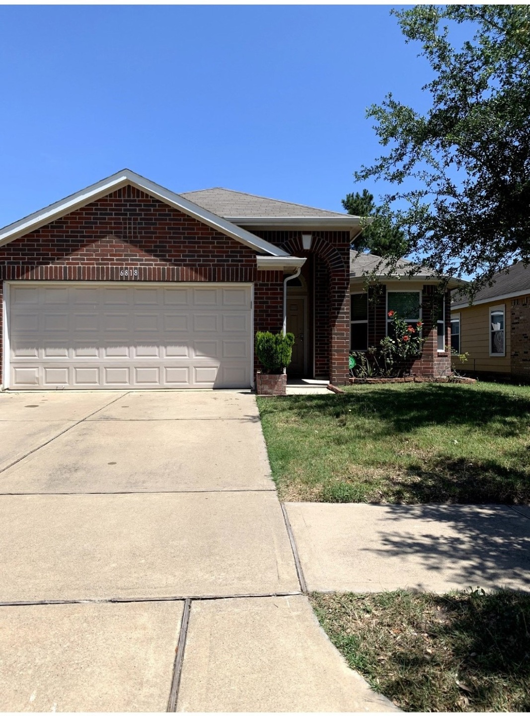 6818 Hampden Point Ct, Houston, TX 77040 - photo 1