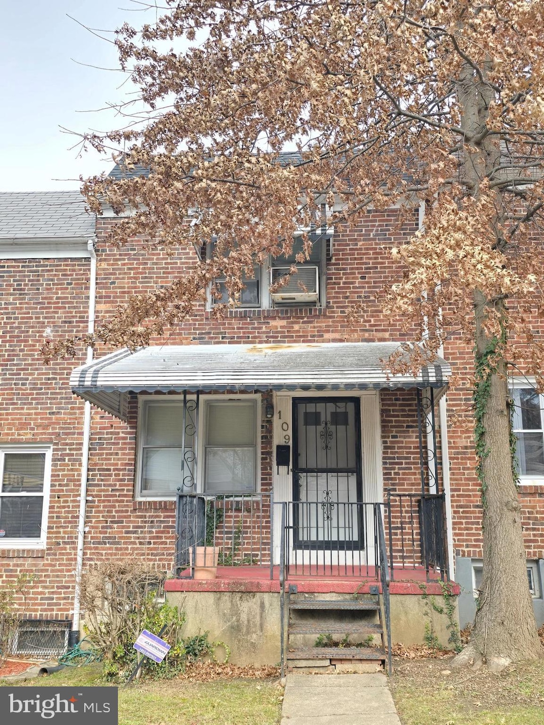 109 Upmanor Rd, Baltimore, MD 21229 - photo 1