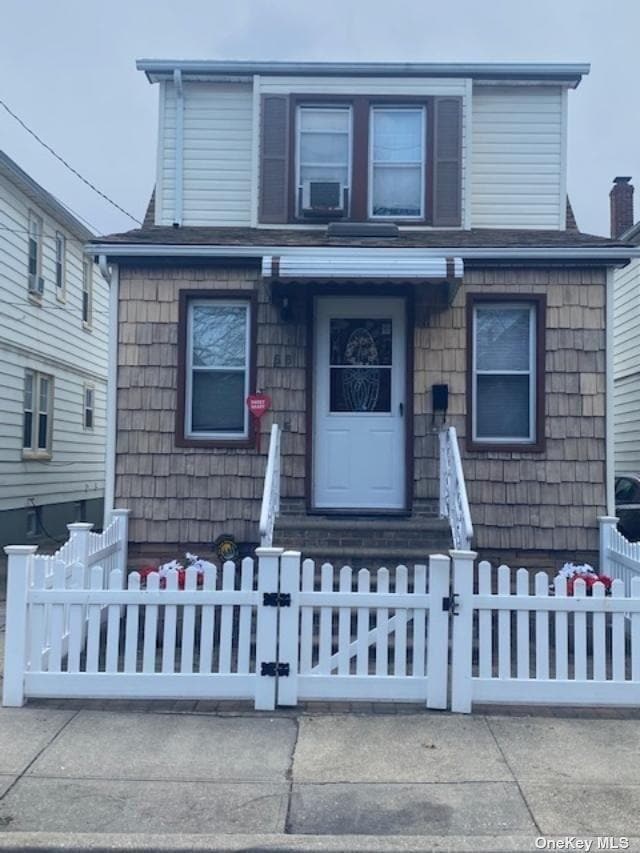 9256 246th St, Floral Park, NY 11001 - photo 1