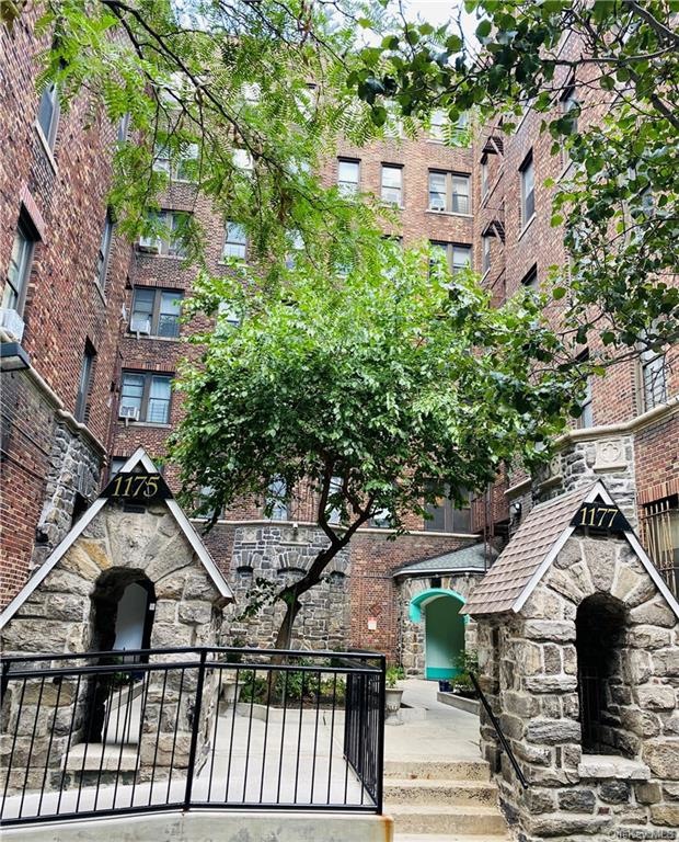 1175 Anderson Ave unit 3C, Bronx, NY 10452 - photo 1