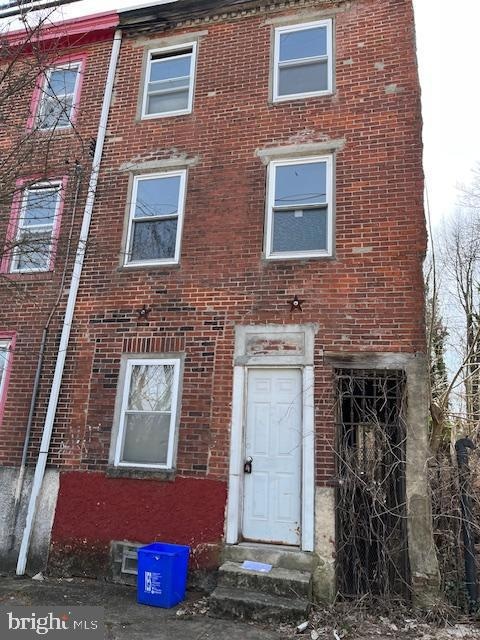 4932 Wakefield St, Philadelphia, PA 19144 - photo 1