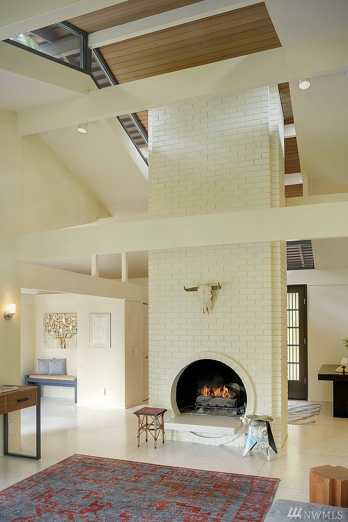 4298 E Mercer Way, Mercer Island, WA 98040 - photo 1