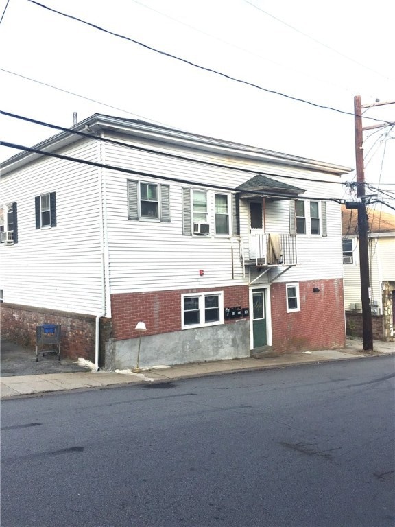 9 Prospect Hill Ave unit 11, West Warwick, RI 02893 - photo 1