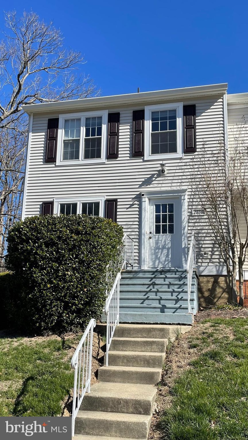 2898 Madeira Ct, Woodbridge, VA 22192 - photo 1