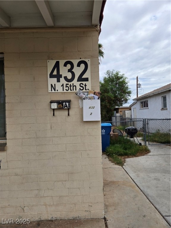 432 N 15th St unit B, Las Vegas, NV 89101 - photo 1