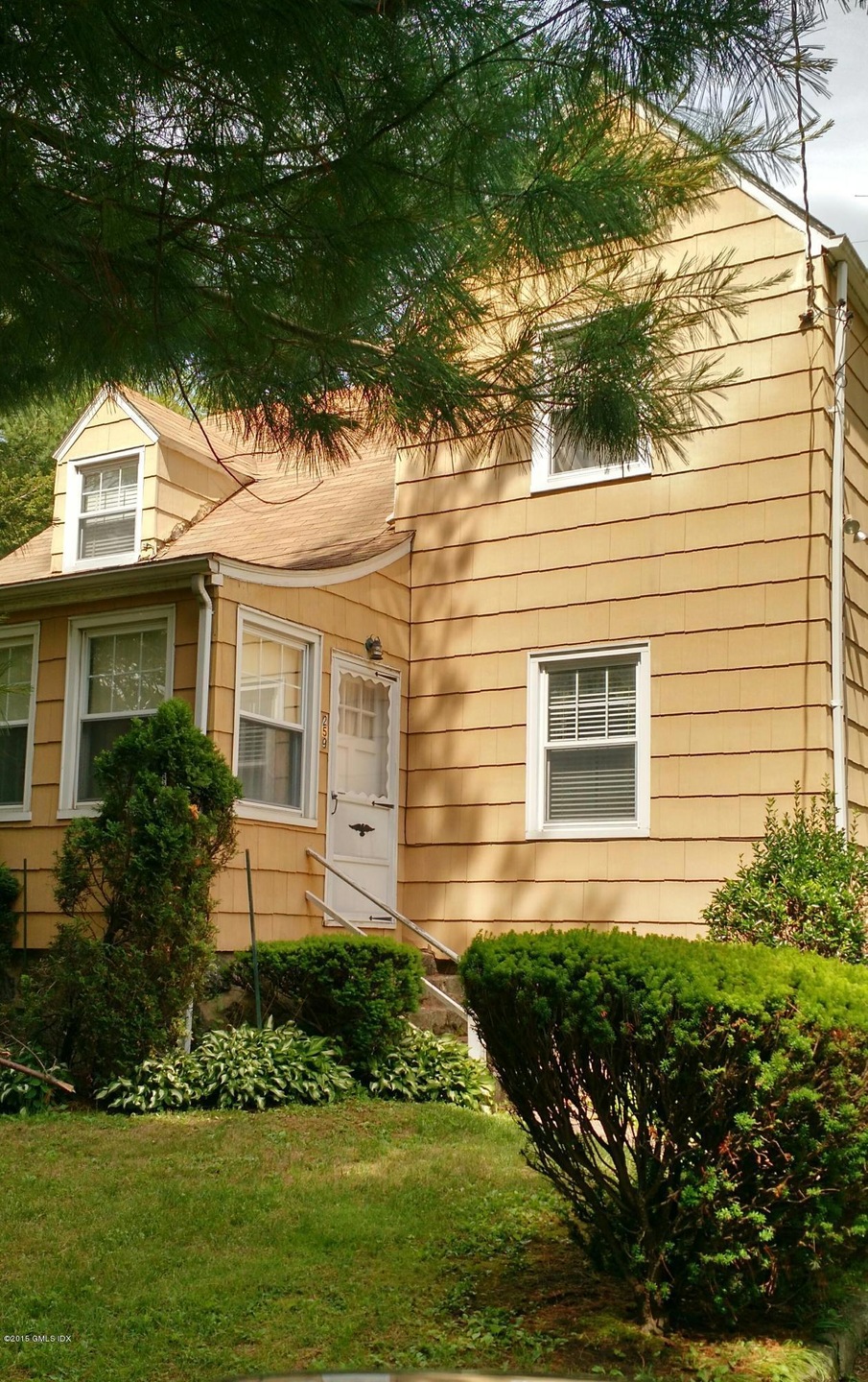 259 Pemberwick Rd, Greenwich, CT 06831 - photo 1