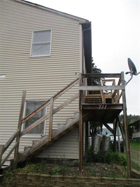 711 Washington St, Walnutport, PA 18088 - photo 1