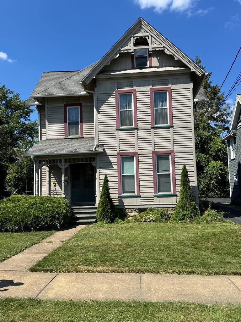 1412 Liberty St, Franklin, PA 16323 - photo 1