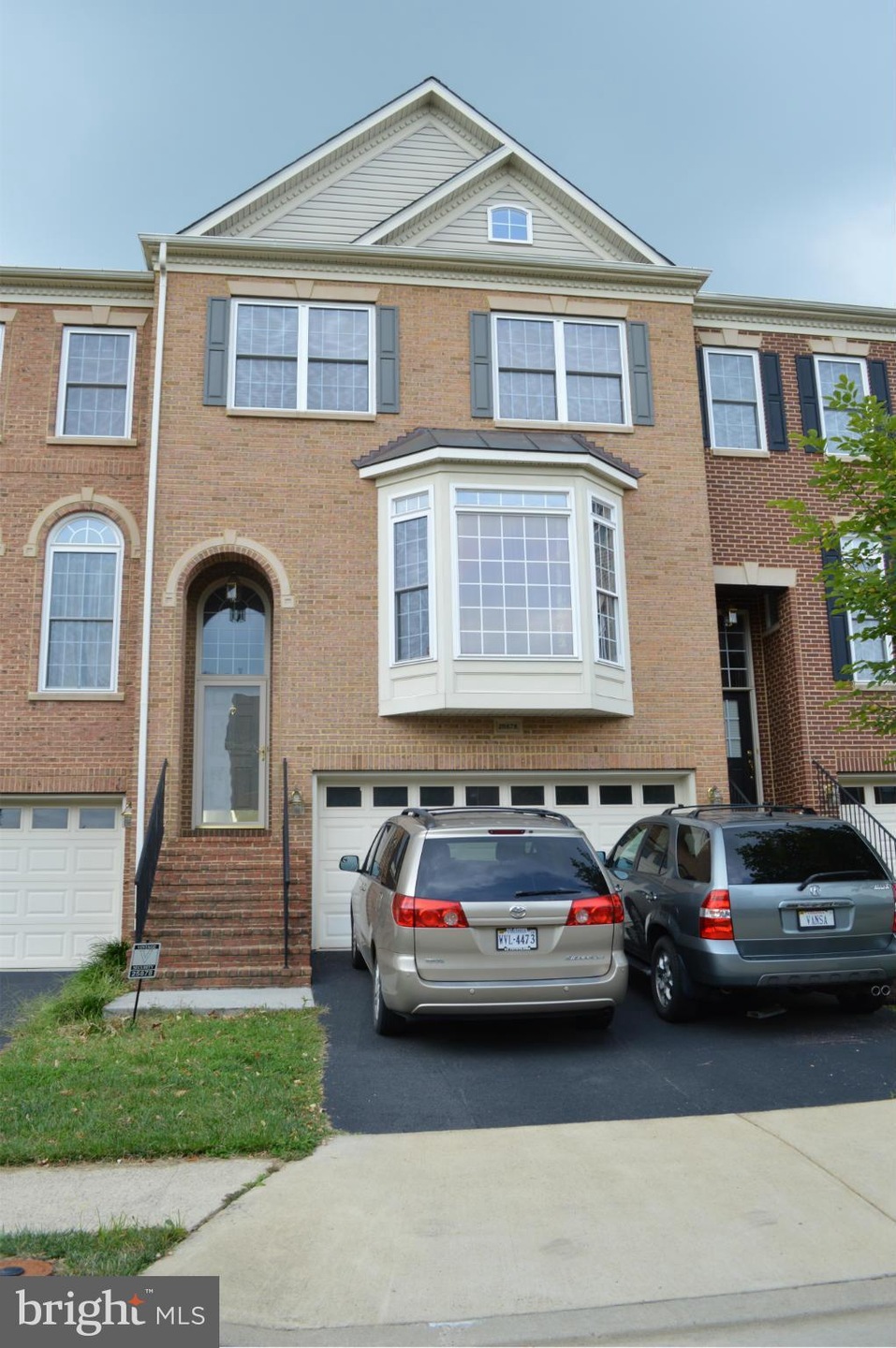 25878 Commons Square, Chantilly, VA 20152 - photo 1