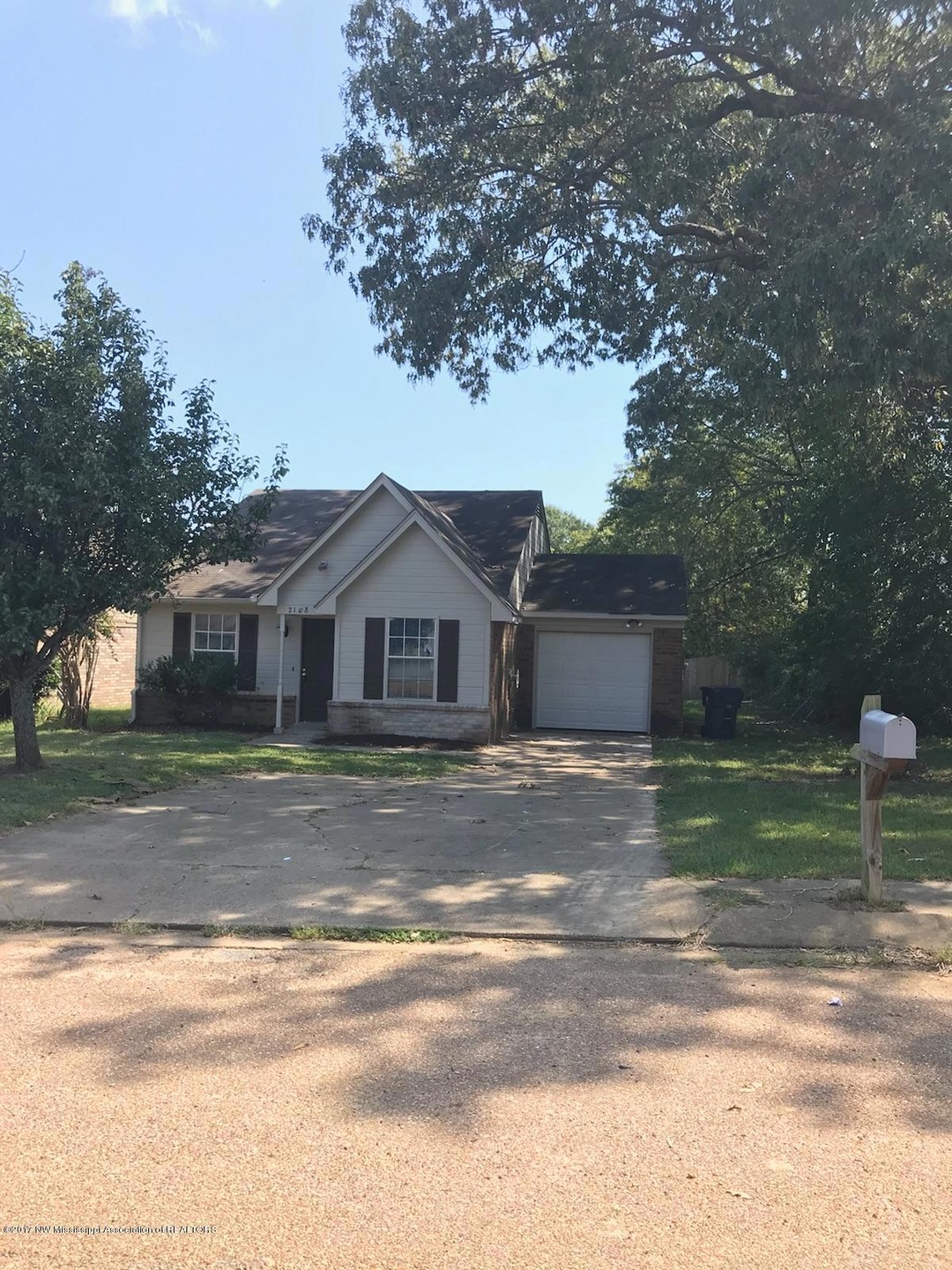 2180 E Parkway St, Hernando, MS 38632 - photo 1