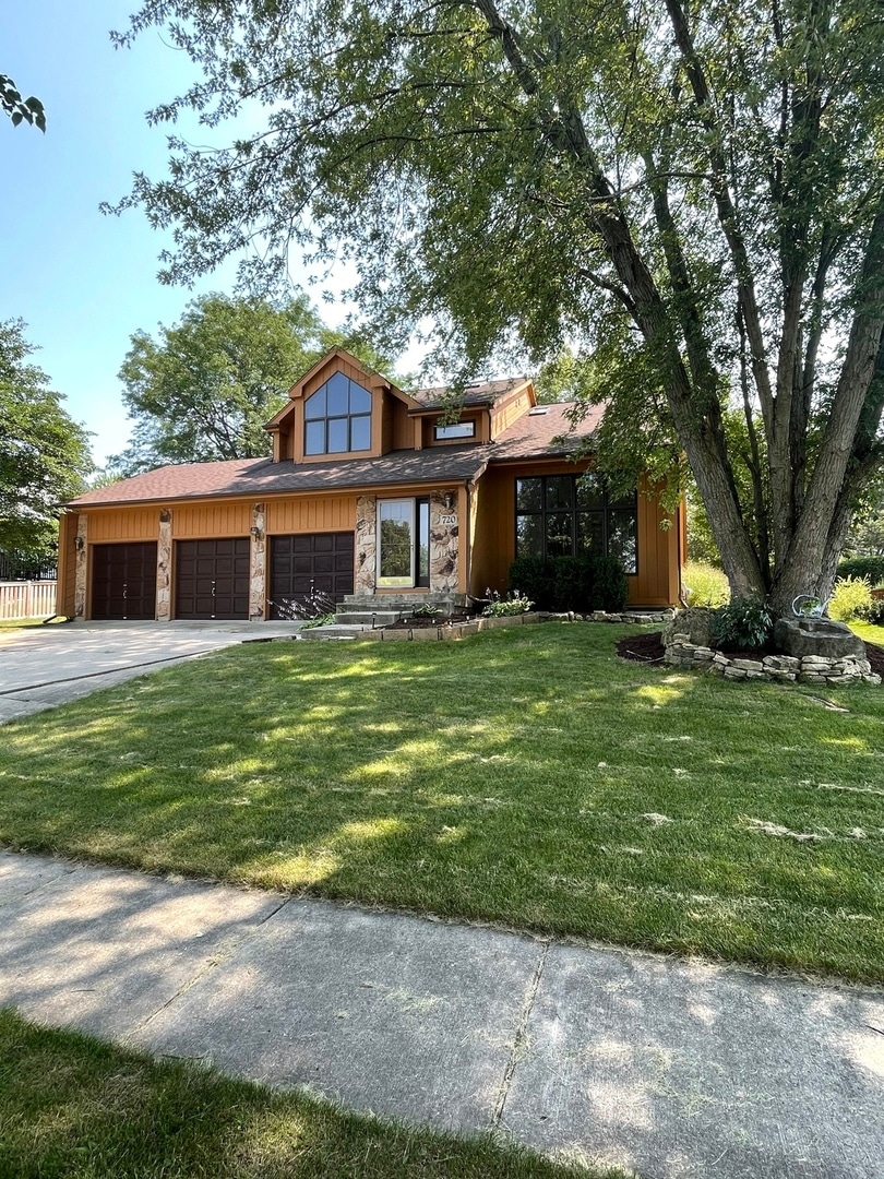 720 Young Ave, Batavia, IL 60510 - photo 1