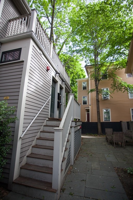 23 Grant St unit 3, Cambridge, MA 02138 - photo 1