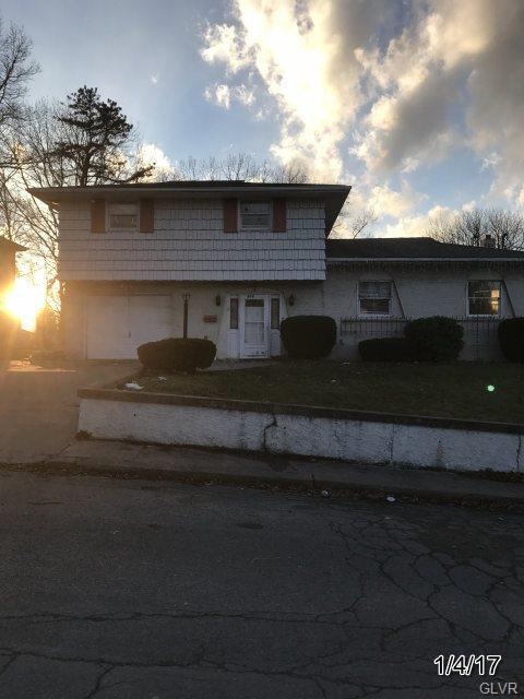 866 Mcnair St, Hazleton, PA 18202 - photo 1