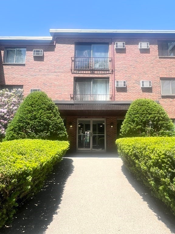 33 Paul St unit 26, Newton Center, MA 02459 - photo 1