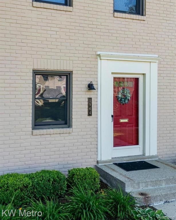 Welcome to 1964 Graefield Rd...