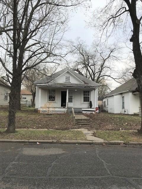 322 N Jackson front
