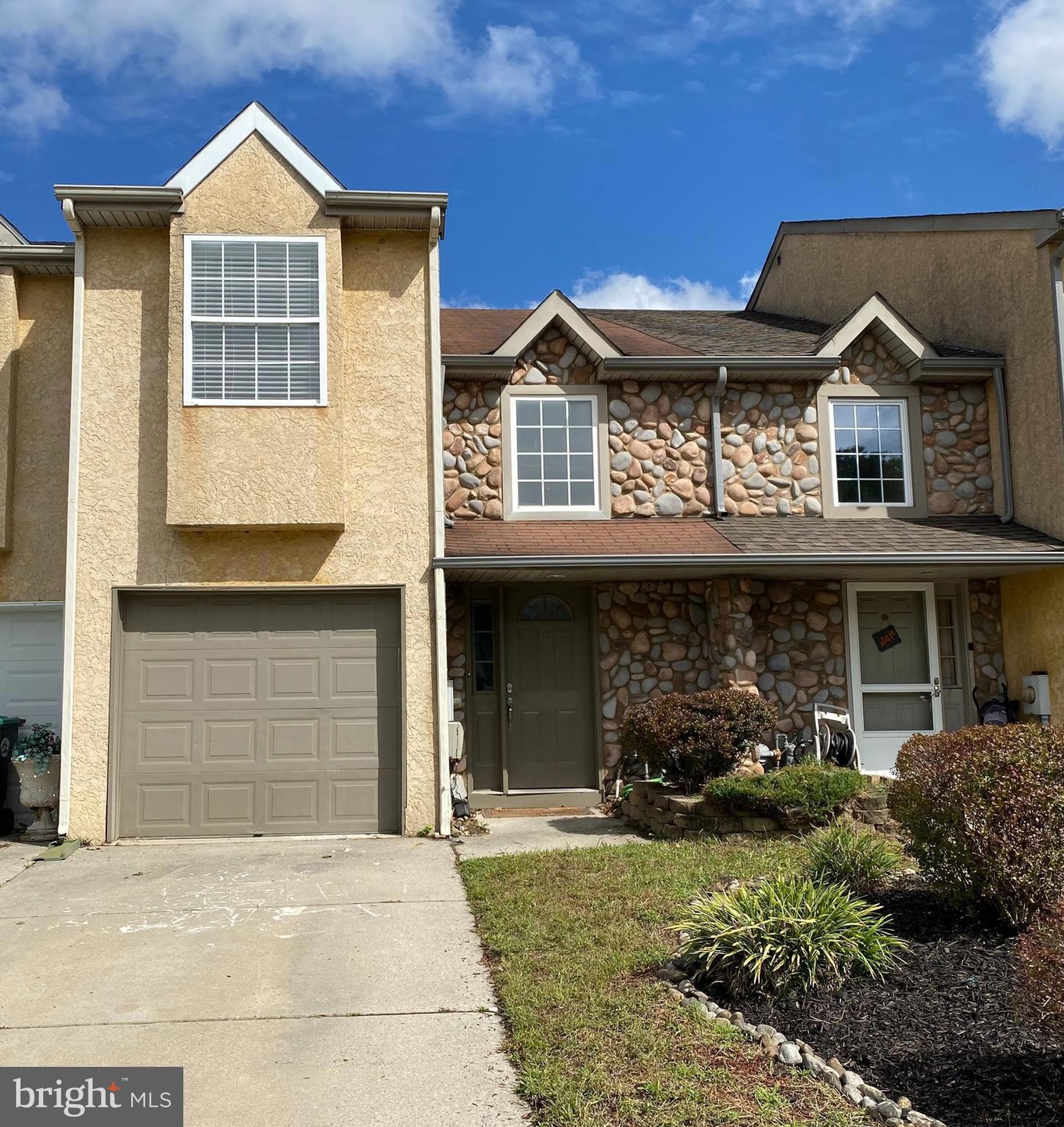 139 Lakeside Dr, Atco, NJ 08004 - photo 1