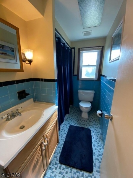 440 Cook Ave, Middlesex, NJ 08846 - photo 1