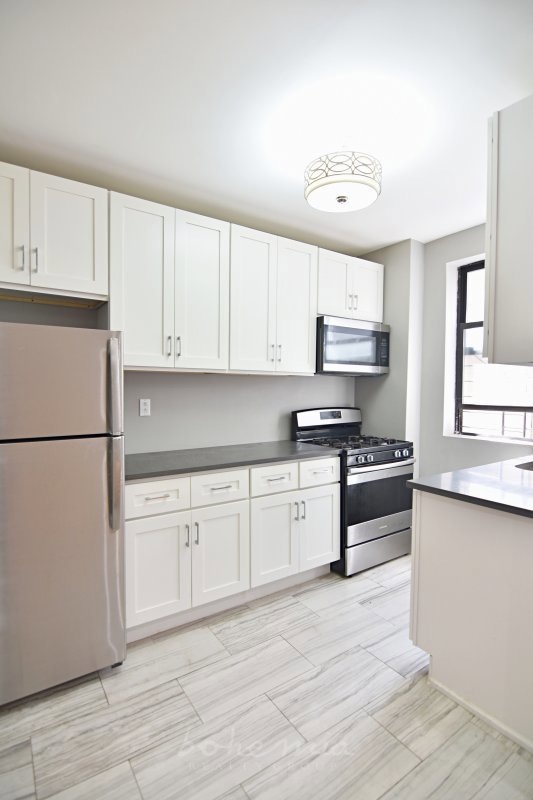 564 W 189th St unit 3A, New York, NY 10040 - photo 1