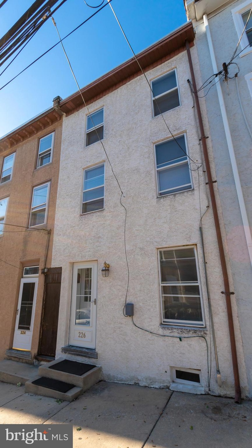 226 Dupont St, Philadelphia, PA 19127 - photo 1