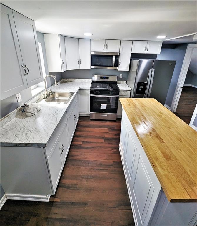 123 Laban St unit 3, Providence, RI 02909 - photo 1