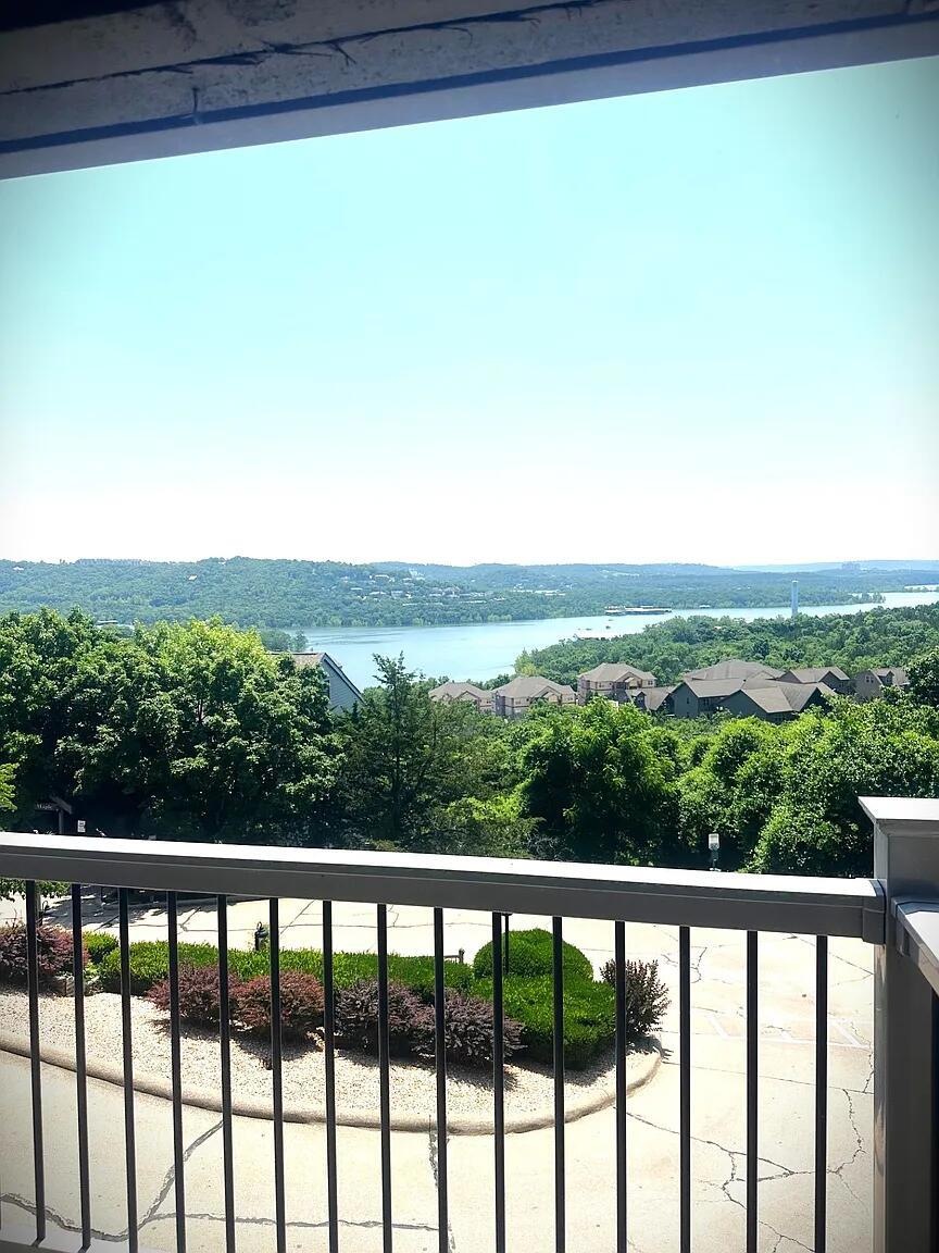 3 Treehouse Ln unit 3, Branson, MO 65616 - photo 1