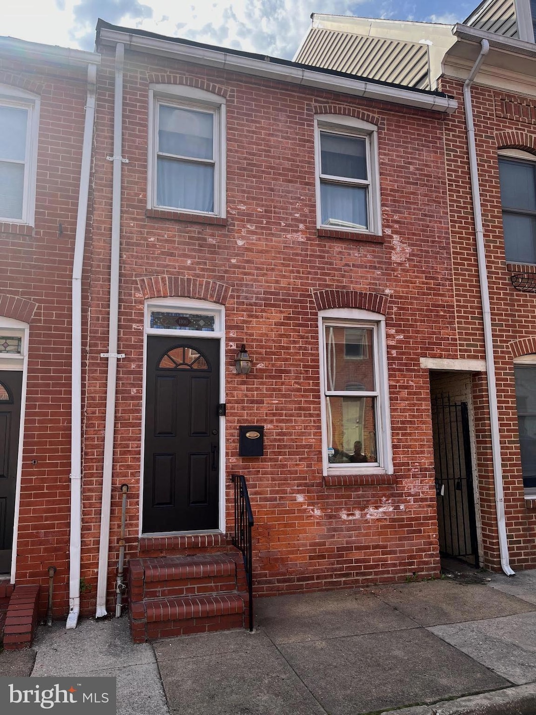 1106 S Curley St, Baltimore, MD 21224 - photo 1