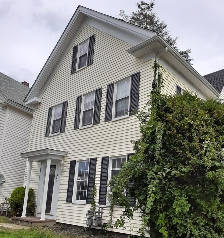 20 Saint Mary's Square, Taunton, MA 02780 - photo 1