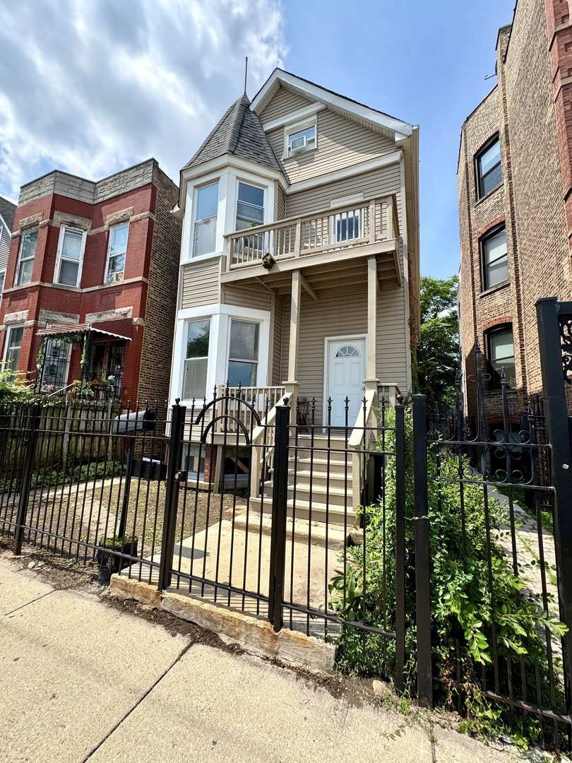 2342 N Kimball Ave, Chicago, IL 60647 - photo 1