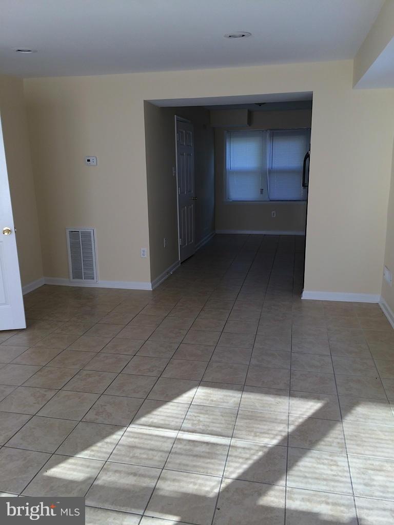 8581 Pioneer Dr, Severn, MD 21144 - photo 1