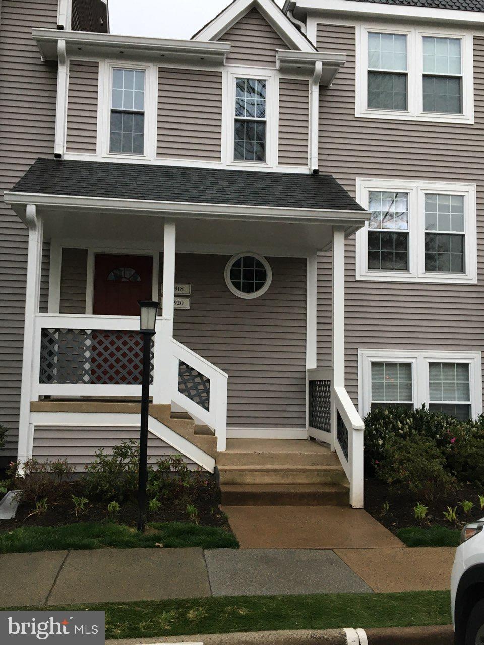 12920B Grays Pointe Rd unit 12920B, Fairfax, VA 22033 - photo 1