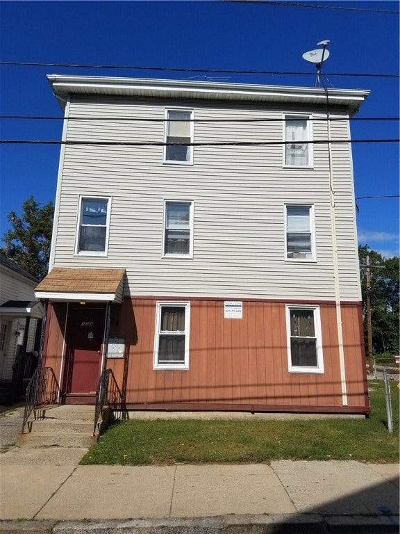 128 Willow St, Woonsocket, RI 02895 - photo 1